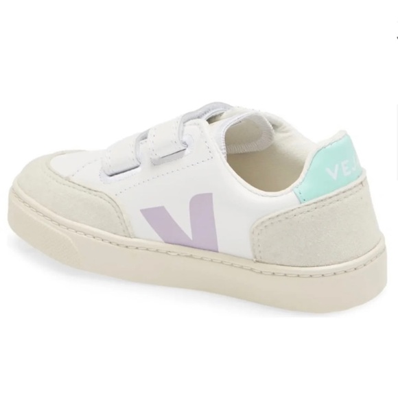 NIB Veja toddler sneaker - Picture 2 of 9